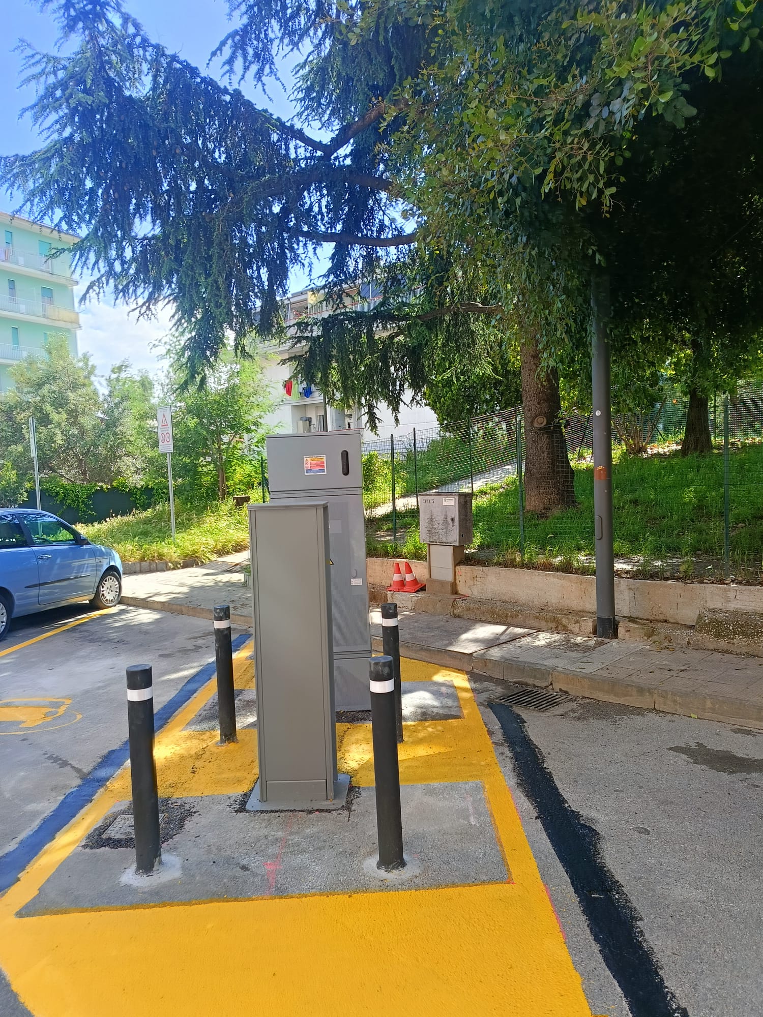 Infrastruttura per colonnina di ricarica installata da MR Impianti